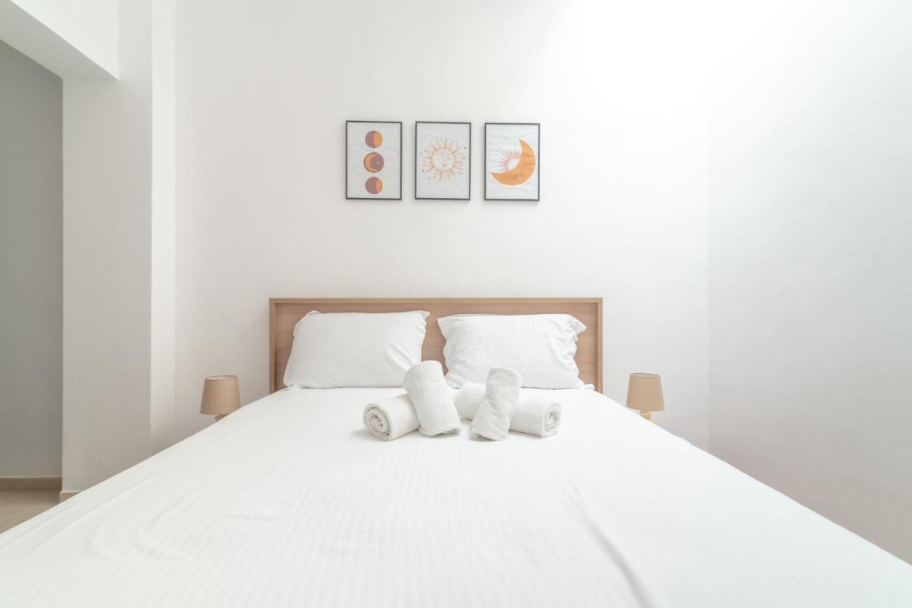 1 Bedroom Apartment Opposite Medical Center 이라클리온 외부 사진