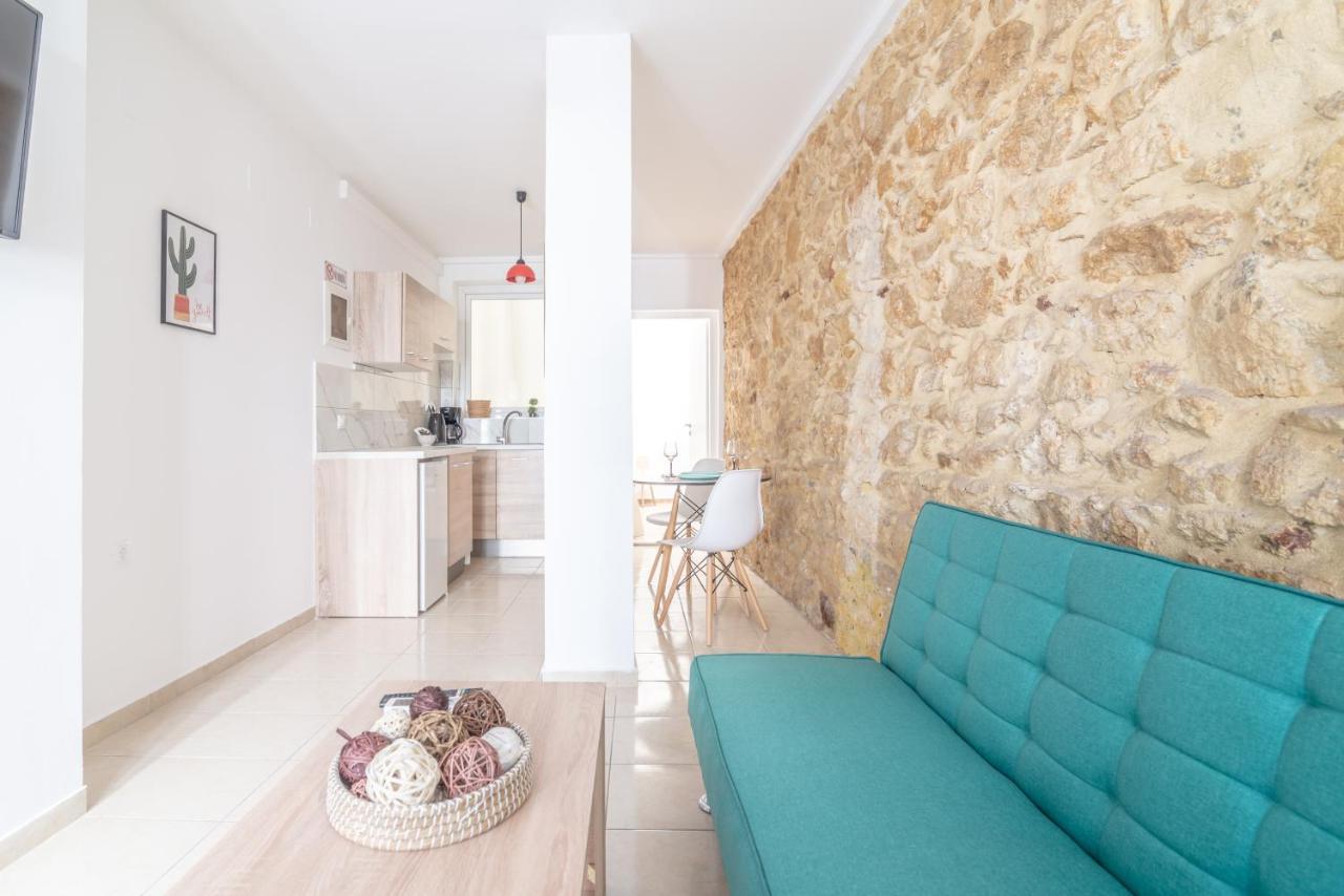 1 Bedroom Apartment Opposite Medical Center 이라클리온 외부 사진