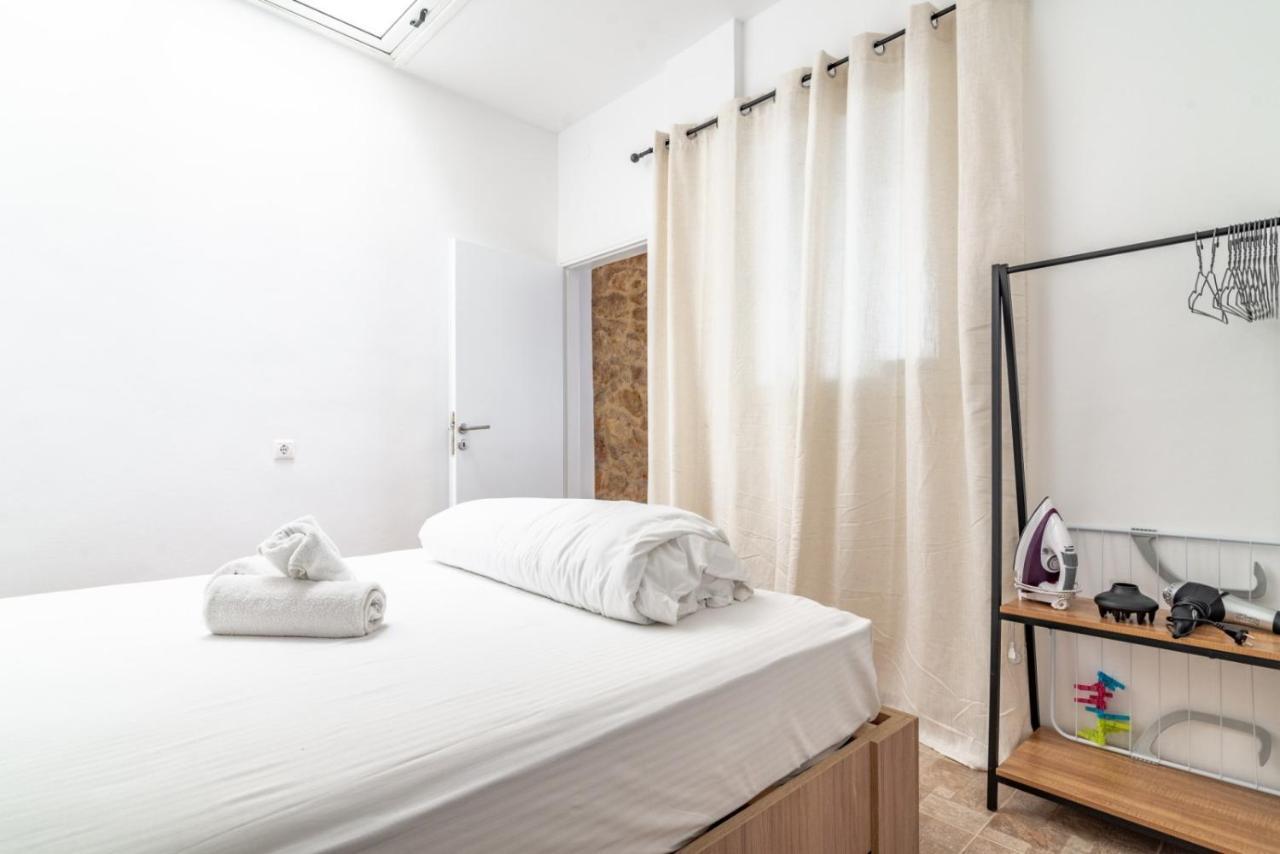 1 Bedroom Apartment Opposite Medical Center 이라클리온 외부 사진
