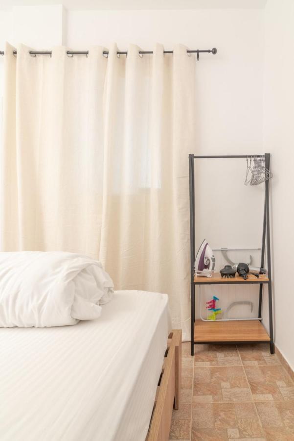 1 Bedroom Apartment Opposite Medical Center 이라클리온 외부 사진
