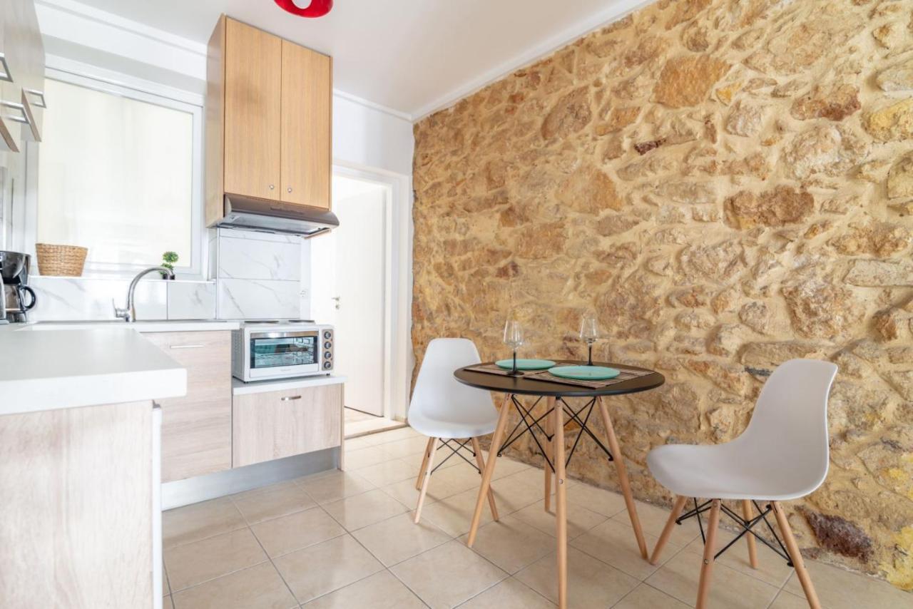 1 Bedroom Apartment Opposite Medical Center 이라클리온 외부 사진