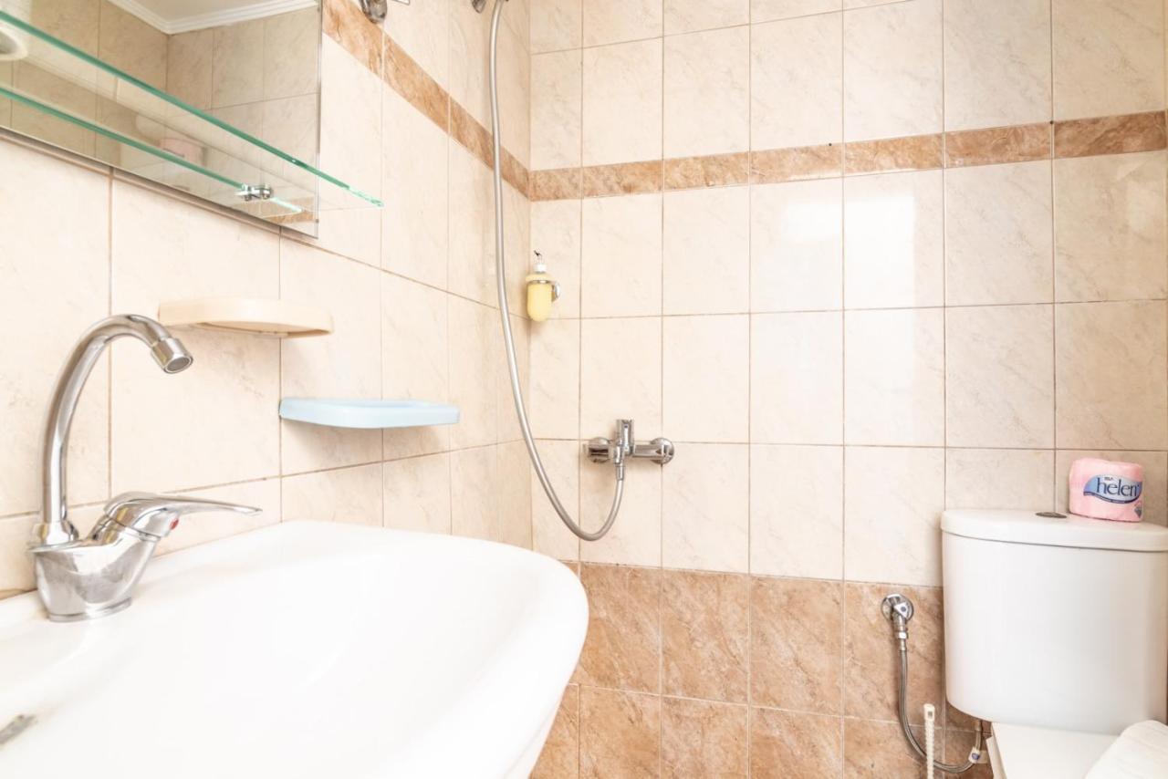 1 Bedroom Apartment Opposite Medical Center 이라클리온 외부 사진